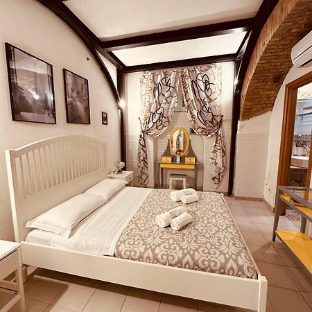 ローマ ダブル B Bed & Breakfast エクステリア 写真