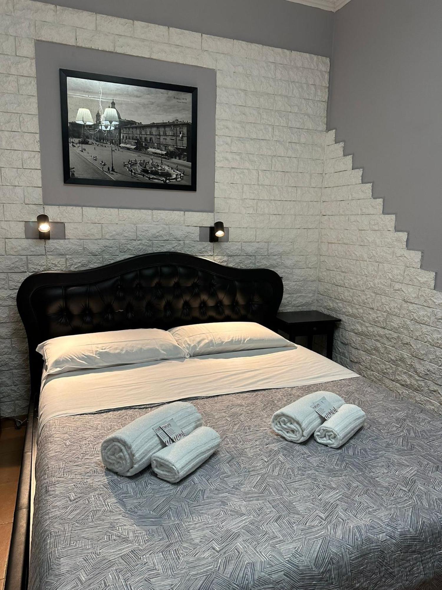 ローマ ダブル B Bed & Breakfast エクステリア 写真