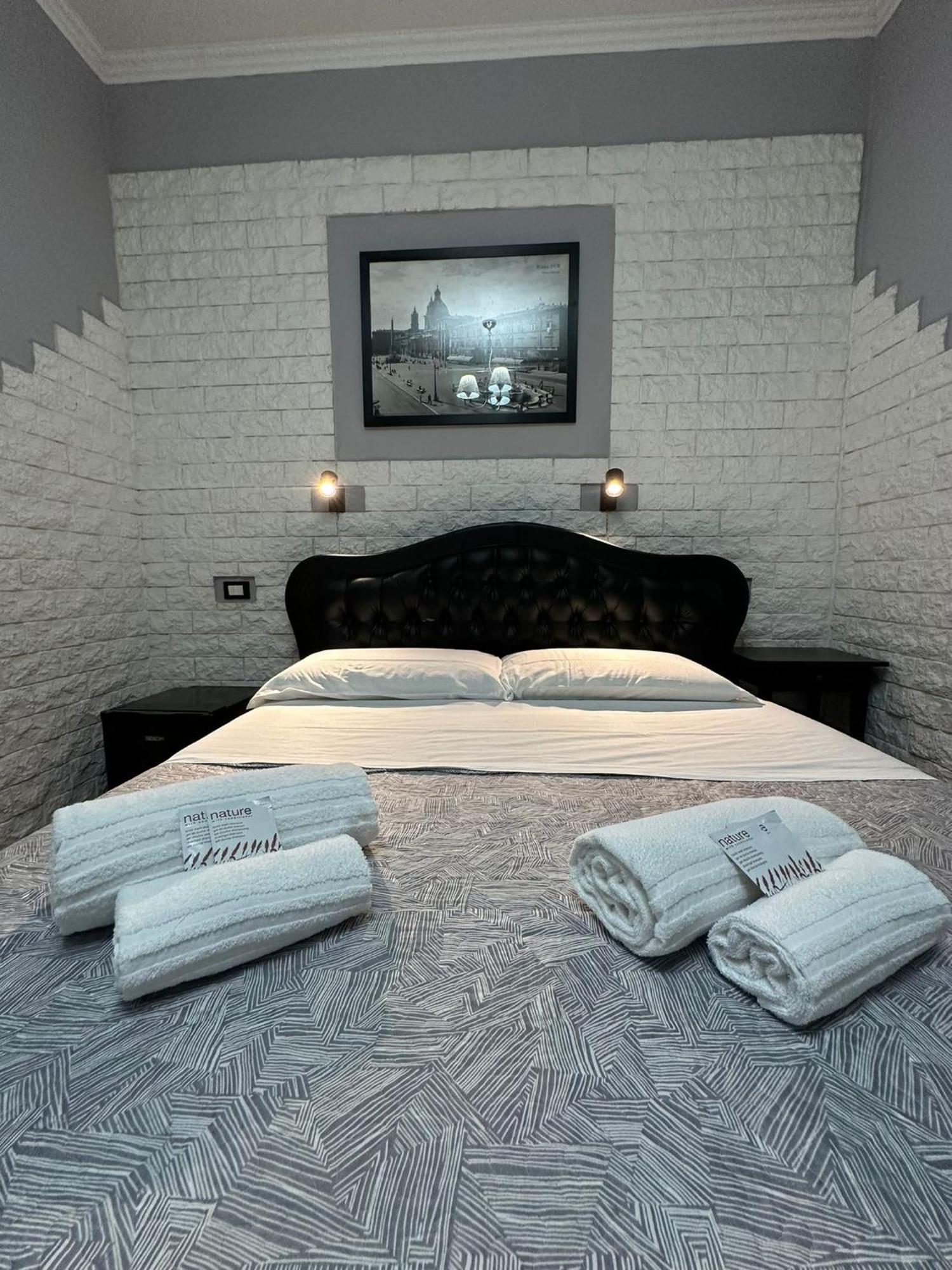 ローマ ダブル B Bed & Breakfast エクステリア 写真